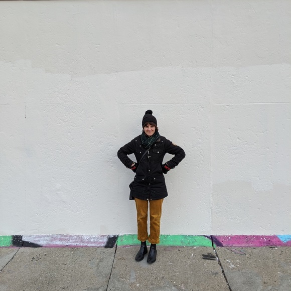 Meet your Posher, Melanie - Picture 1 of 1